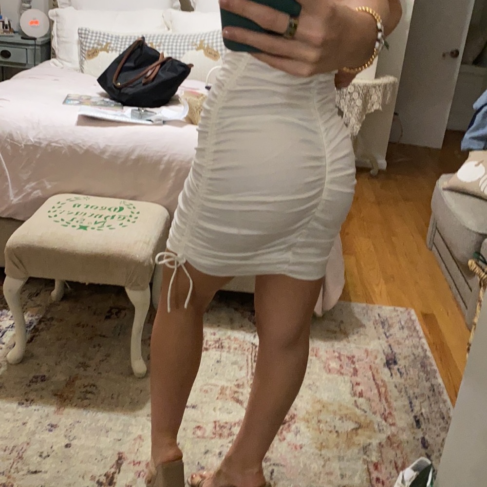 White Fox Ruched white dress small - Picture 7 of 10